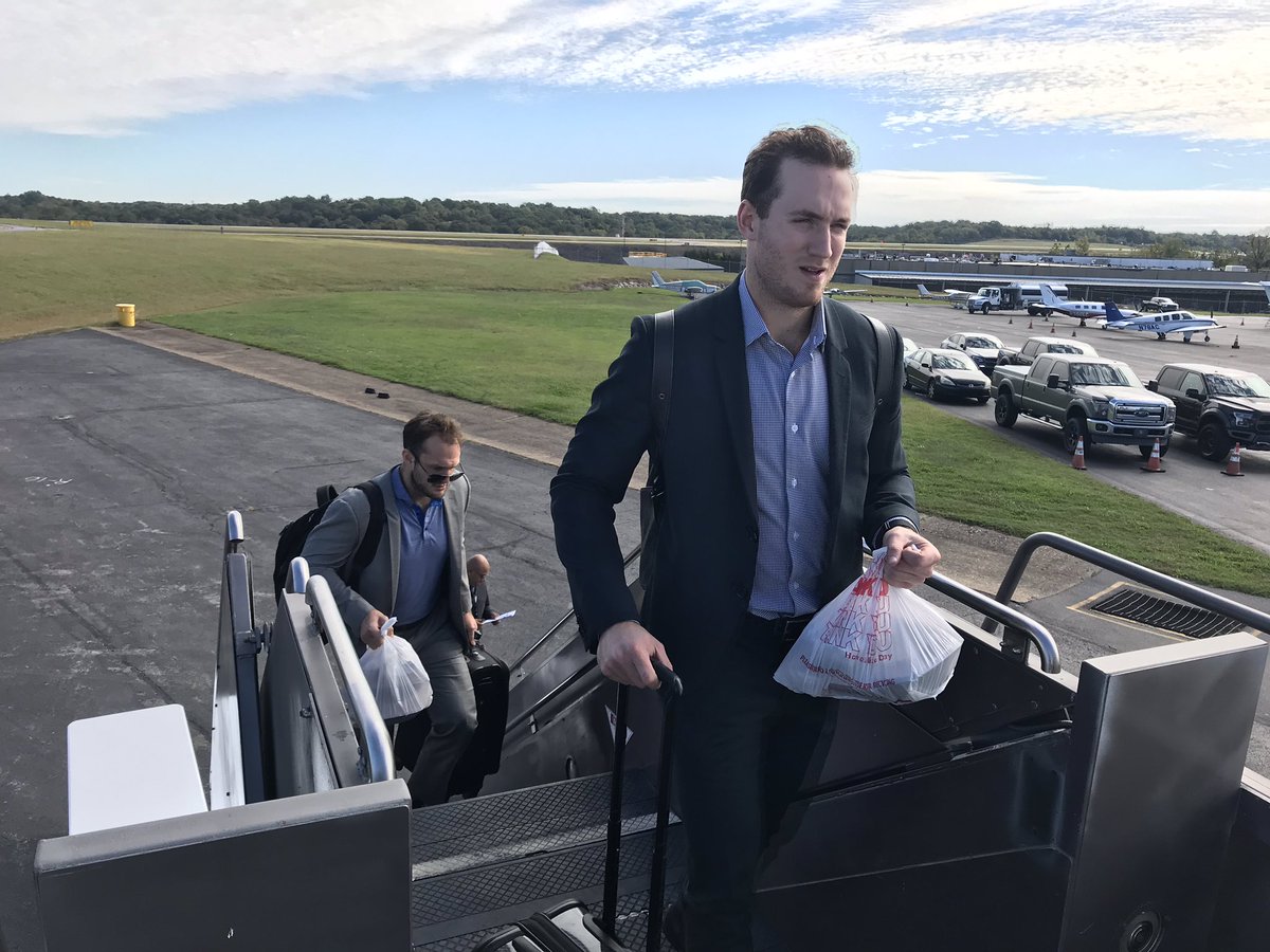 Onward to Canada. ✈️   #Preds | #NSHvsCGY https://t.co/RwznJq48ZN