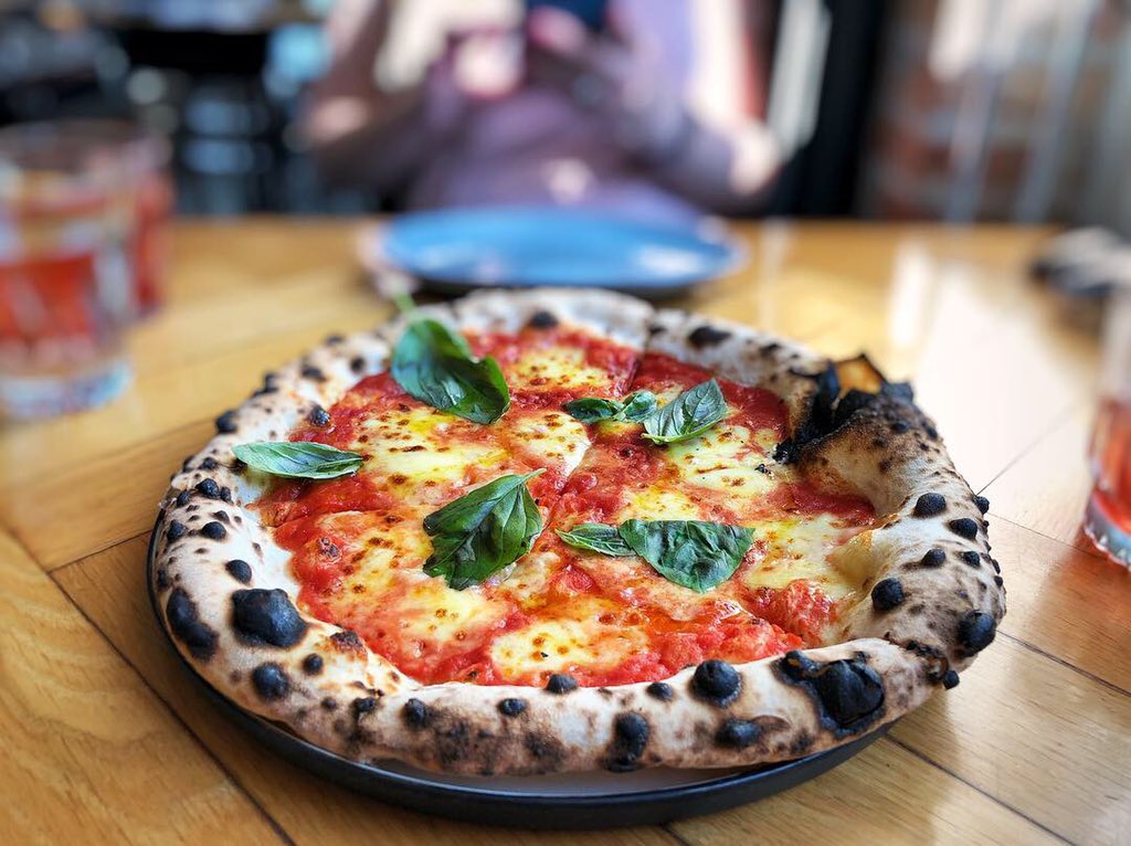 Tomato, house mozzarella, basil <a href="/baestCPH/">Bæst</a>