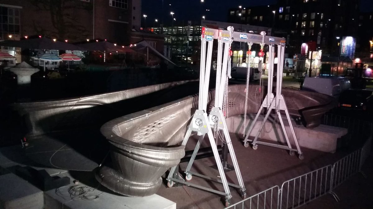 Nearing completing the installation of our @MX3D_Bridge project! Grand opening tomorrow night and on display untill October 28th on @DDW. So proud!!