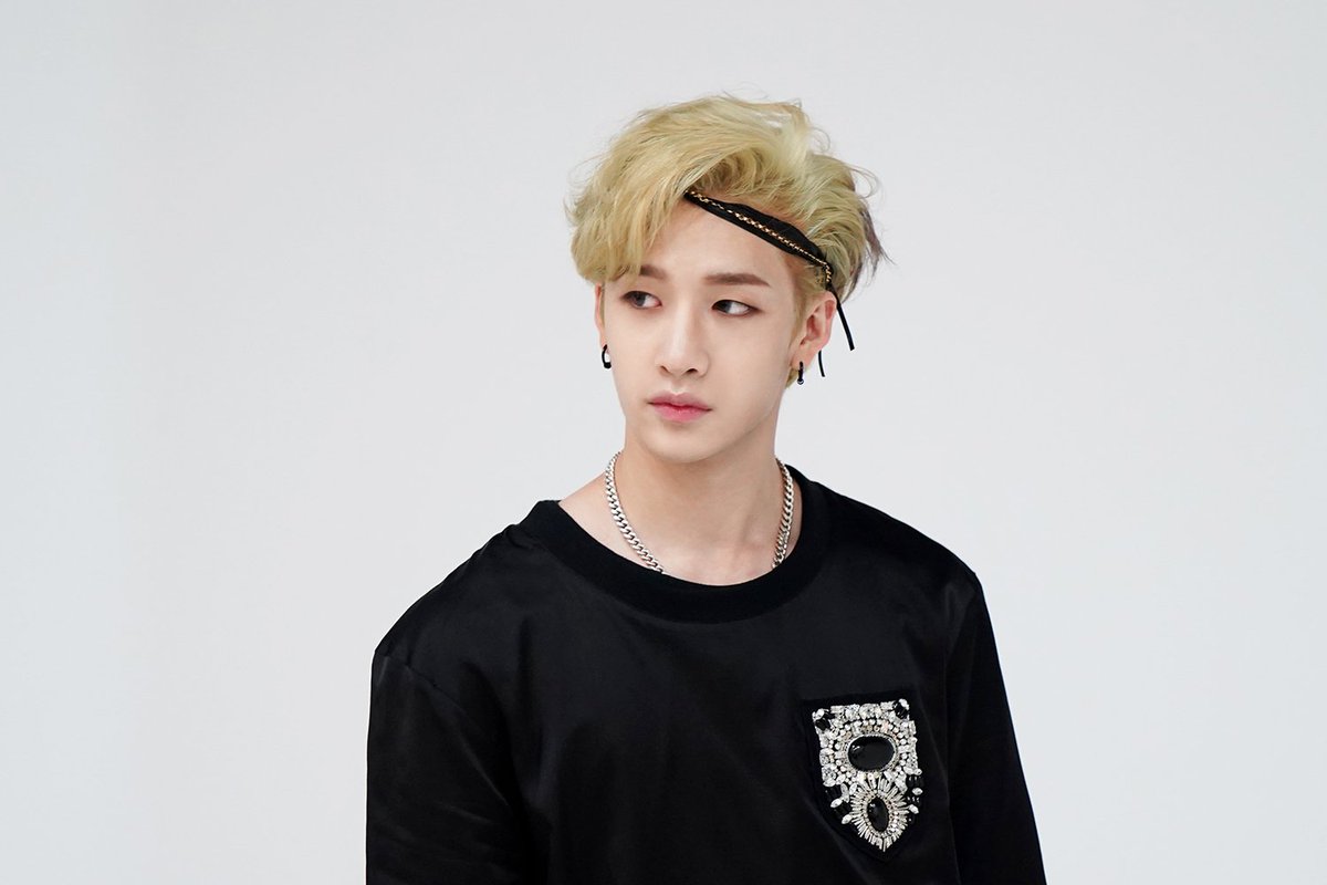 Wow...., 혐생으로 못 들어온 저도 달려오게 하는 갓얼굴.... 보구싶어.....ㅠㅠ