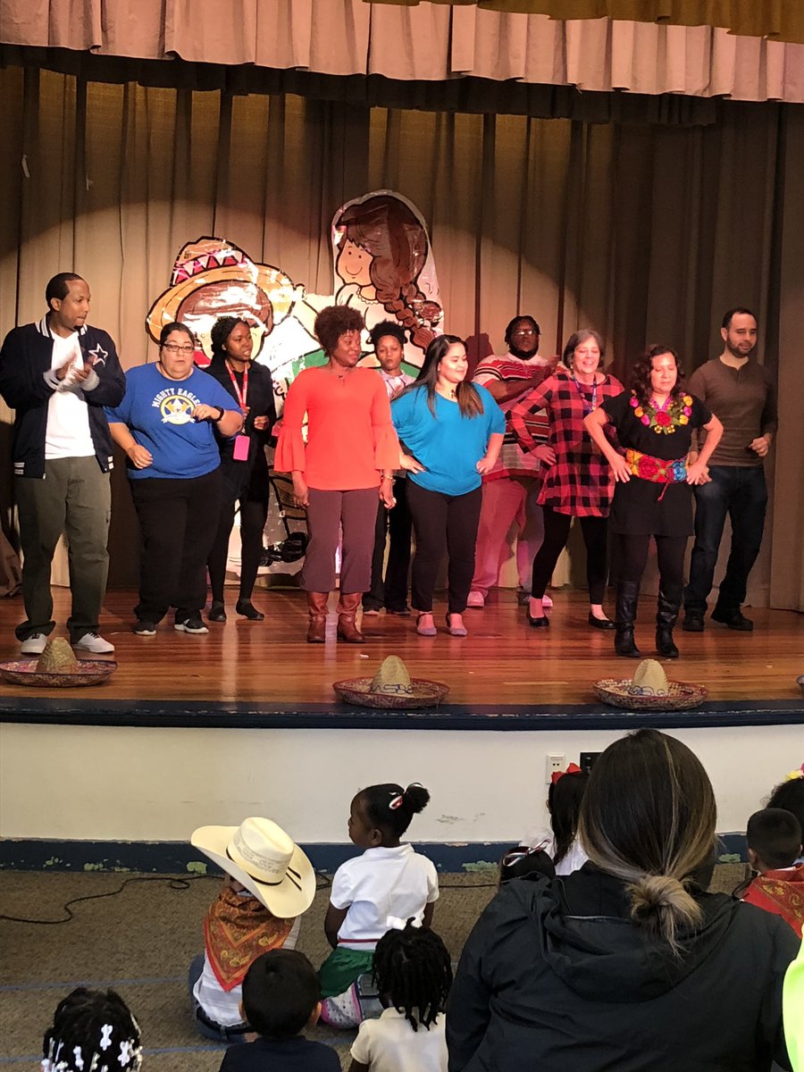 BuddLibrary's tweet image. Wrapping up #HispanicHeritageMonth with a performance #Teachers joined in to #entertain the #students