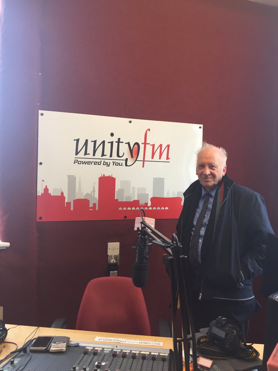 unityfm935's tweet photo. Senior lecturer Dr Simon Cotton from @unibirmingham talking #chemistry #science #sciencewithsyd https://t.co/124ejqZ2x3