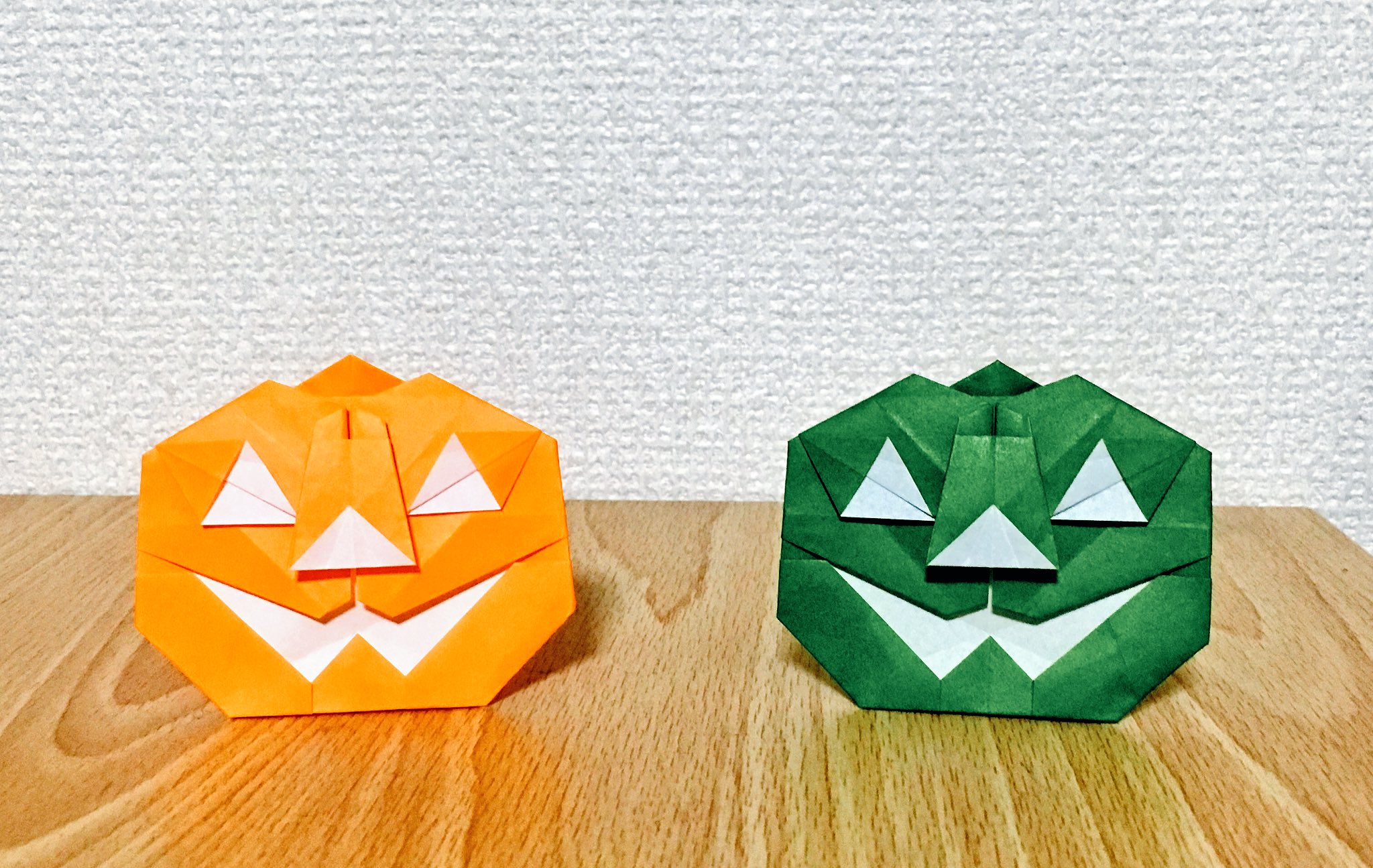 今井雄大 折り紙マイマイ 折り紙 ジャコランタン ハロウィン折り紙 その1 一度折るとクセになる チョコンと自立します 15 15 不切正方形一枚折り 創作者 マイマイ 18年10月 折り紙作品 ハロウィン T Co X57mksvbs5 Twitter