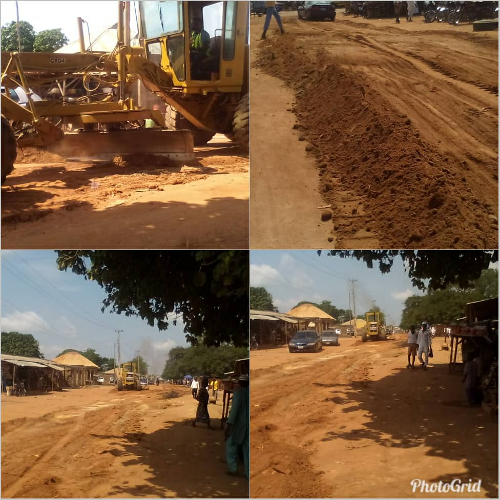 #Day6
#AtunwaRoadRestorationProject
#OnGoingNow ..grading of Iyana Tiper/Okekere Sec.Sch/Tegbesun road linking Medina,Il/Sth L.G
#KwaraFirst