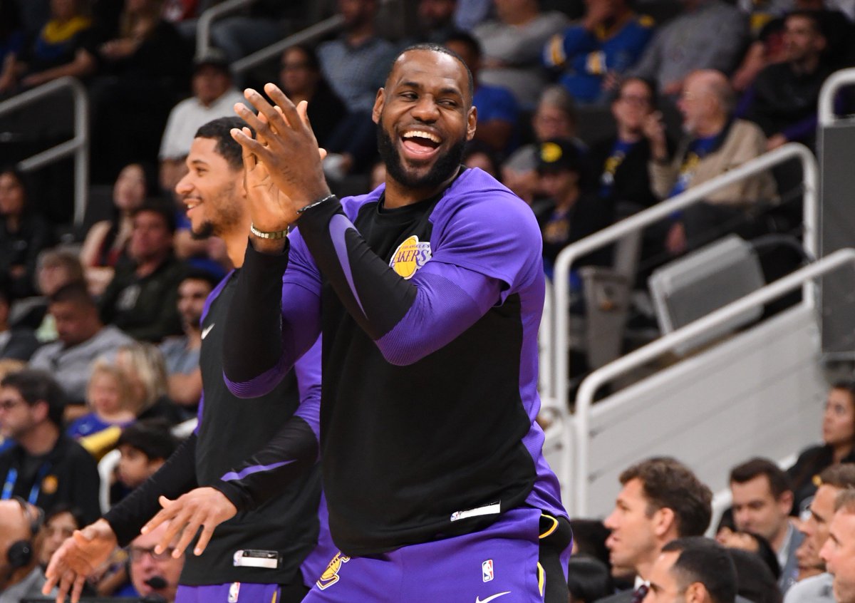 BleacherReport's tweet photo. TONIGHT. https://t.co/HHHGoPIRS9