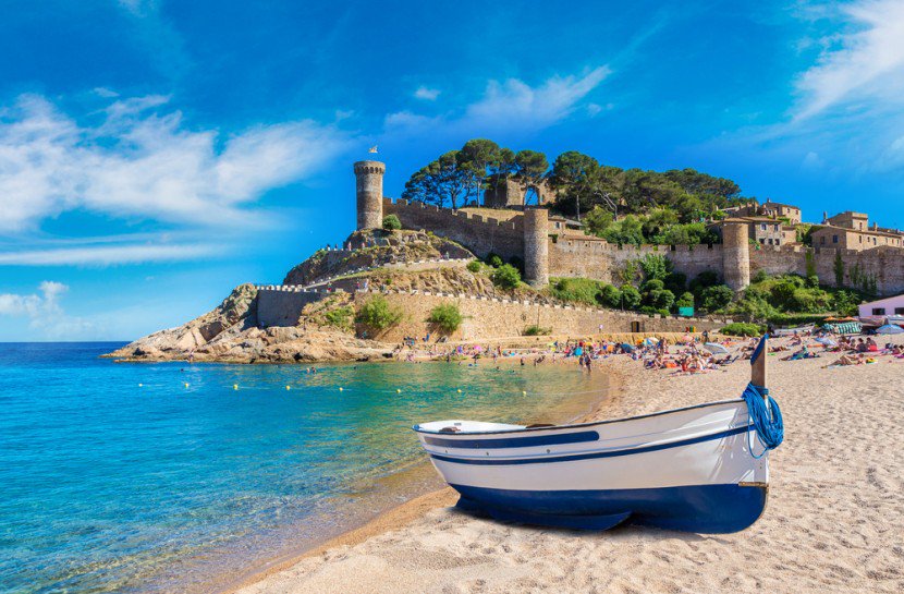 DeUniversitat's tweet photo. Welcome,

Come of Erasmus to the #UniversitatdeGirona (@univgirona) .
Sport, beautiful city, Costa Brava and Mediterranean cooking near yours.

Encouraged and come to #Girona! https://t.co/Mx0hbfkh4O