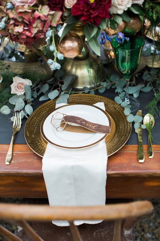 DFWLinens's tweet image. “Autumn is a second spring when every leaf is a flower. “
– Albert Camus