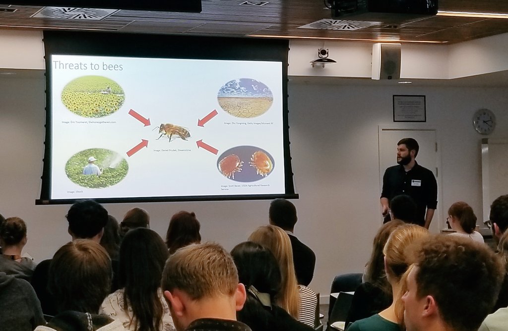 ClesCon's tweet image. Owen Wright closes out the #CLESCon student talks for the day with an interesting talk on DMV virus impact on #honeybee populations.  #savethebees @UniofExeterESI