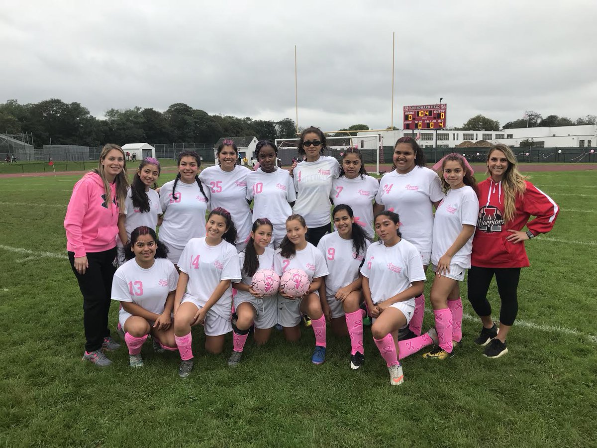 TU4Community's tweet photo. @AmityWarriors #KickittoCancer Girls #soccer raised awareness and funds for an important cause!! #breastcancerawarenessmonth @NYSPHSAA https://t.co/56gUCjKIJJ challenge. TY for leading by example with your actions!! @News12LI @NewsdayHSsports https://t.co/67c9EPSmXp
