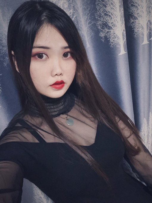 コスプレイヤー莳子(Valoran伏伏)のTwitter画像46