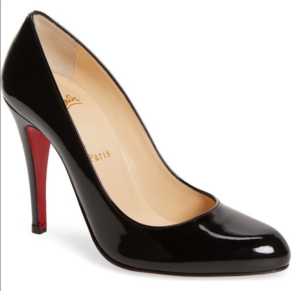 wardrobechanges's tweet image. So good I had to share! Check out all the items I'm loving on @Poshmarkapp #poshmark #fashion #style #shopmycloset #christianlouboutin #nike: bnc.lt/focc/1KDrtL1Z1Q