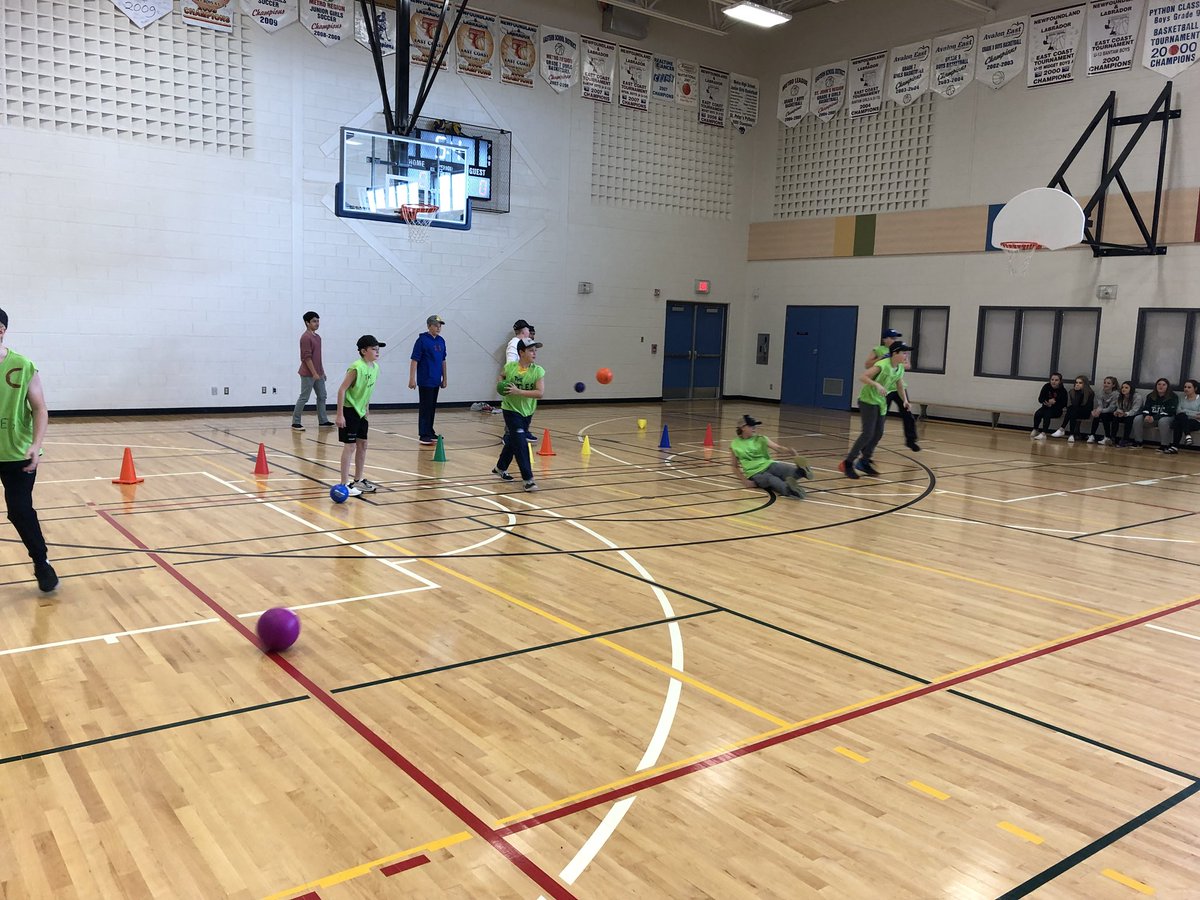 SPJH_PE's tweet photo. Some great games of dodgeball today during our Pythons Lunch Intramurals! @SPJHPythons #PythonsLunchIntramurals #SchoolSpirit https://t.co/HecsWRJEb7
