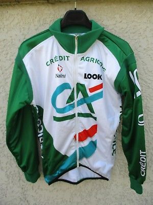DansLaMusette's tweet photo. Spectateur de cyclo-cross : starter pack. https://t.co/QAZp6yzg7d