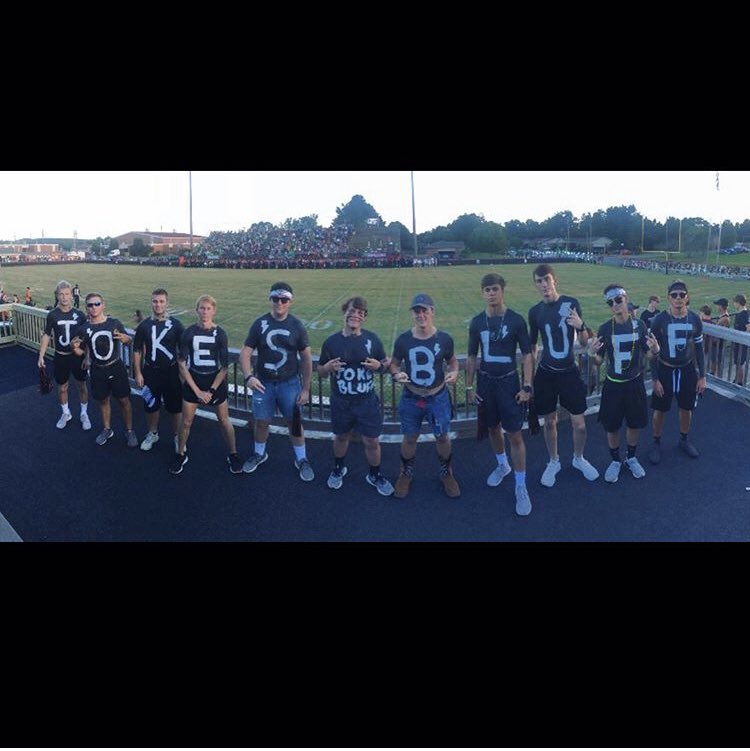 ThunderHouse Student Section tweet media