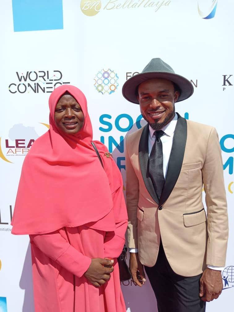 azeezat_yishawu's tweet photo. Met briefly with @damianrepublic at the just concluded #LEAPSIPA2018. It was a great opportunity to have met you and know how you are impacting the lives of younger generations! @Bhadoosky @taiwoadewole @GirlsCodeUs https://t.co/Uw4jjZX8yS