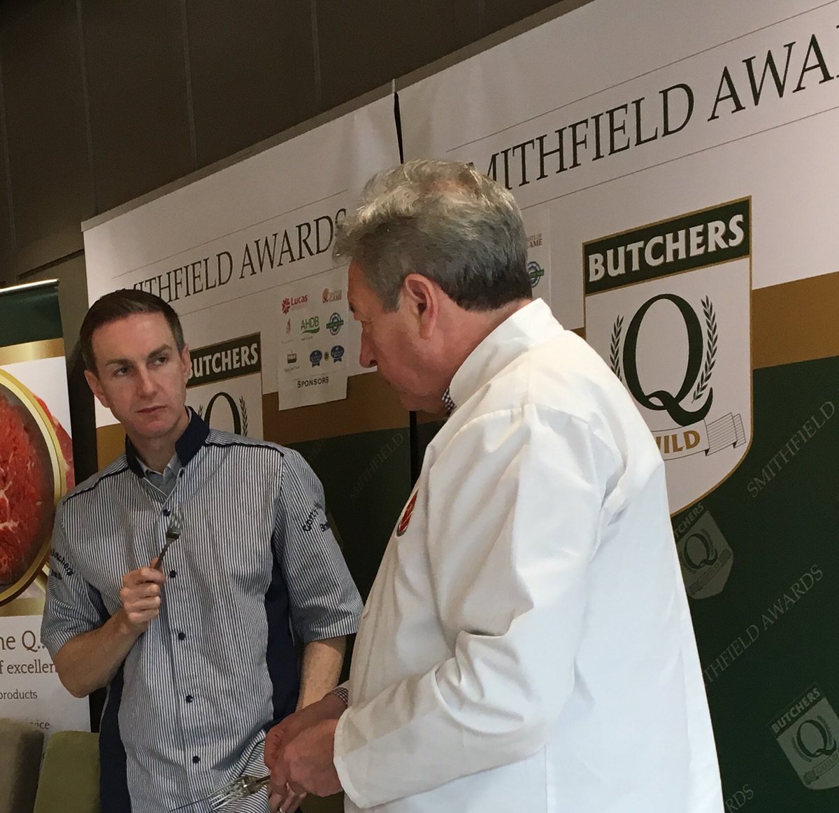 Q Guild of Butchers (@q_guildbutchers) on Twitter photo <a href="/davecrichton27/">DavidCrichton27</a> and <a href="/KeithFisher01/">Keith Fisher</a> debating the Diamond and Supreme Award winners. Really tough decision🔪🔪 #smithfieldawards <a href="/davecrichton27/">DavidCrichton27</a> and <a href="/KeithFisher01/">Keith Fisher</a> debating the Diamond and Supreme Award winners. Really tough decision🔪🔪 #smithfieldawards