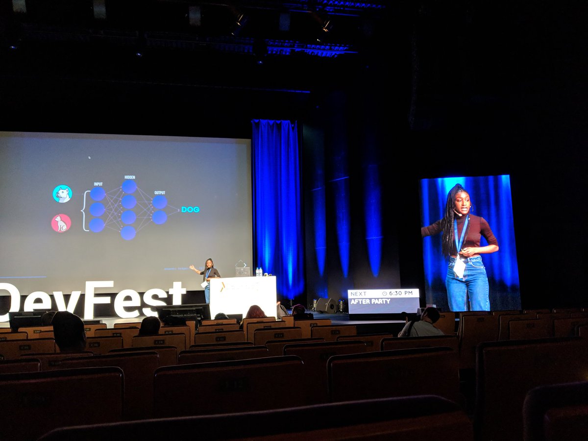 #DevFestNantes <a href="/AidaraAnta/">anta</a> has gorgeous slides and a very good intro on machine learning in the browser. Watch out for TPAC in Lyon in a few days for some great news on that.