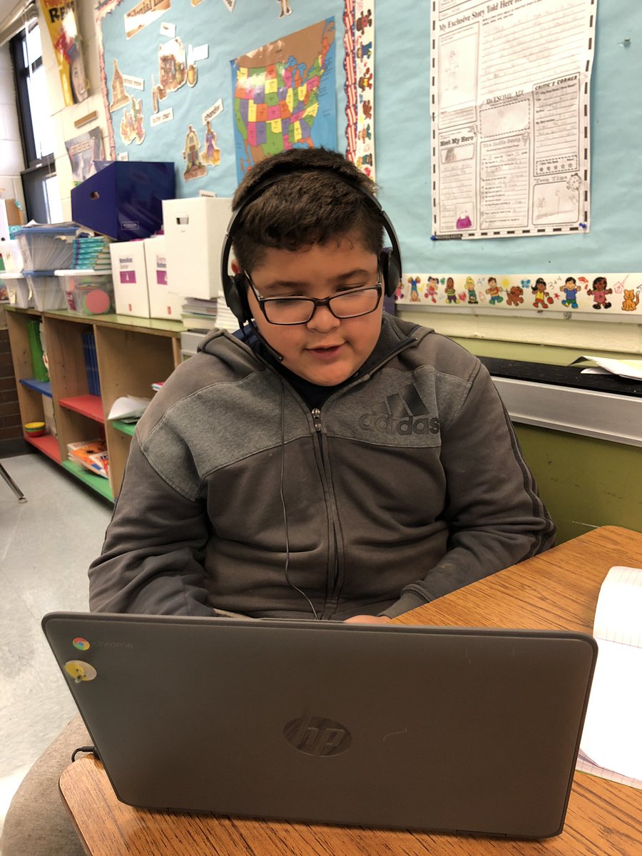 FrostSchool_4's tweet photo. Flipgrid take 2. We are using microphones to improve audio quality. Today’s topic is “Talk about what you learned in math”#21Learns https://t.co/NziLo0uOpu
