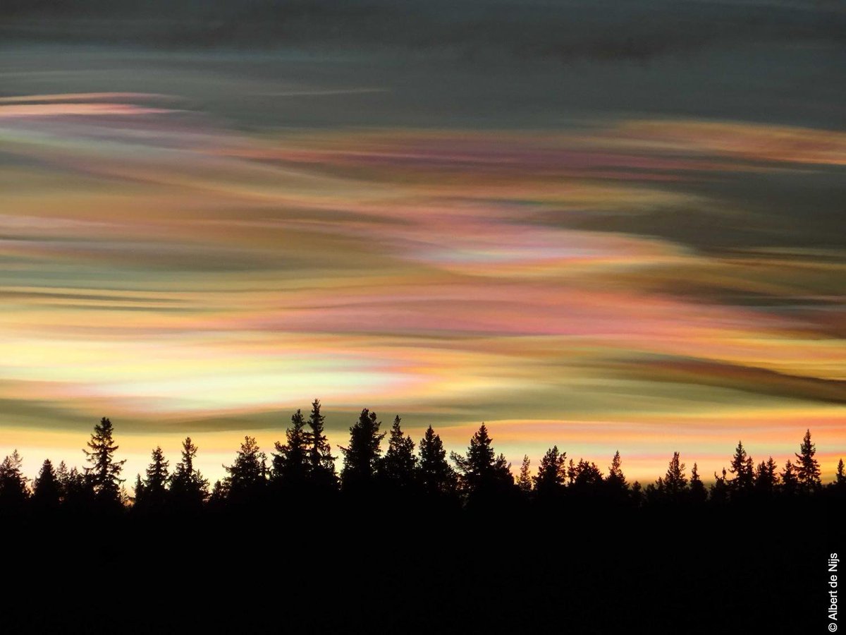 Talisman_Ist's tweet photo. İyi akşamlar #SedefBulutu #Nacreous #CloudAtlas https://t.co/nYlXn4nOTj