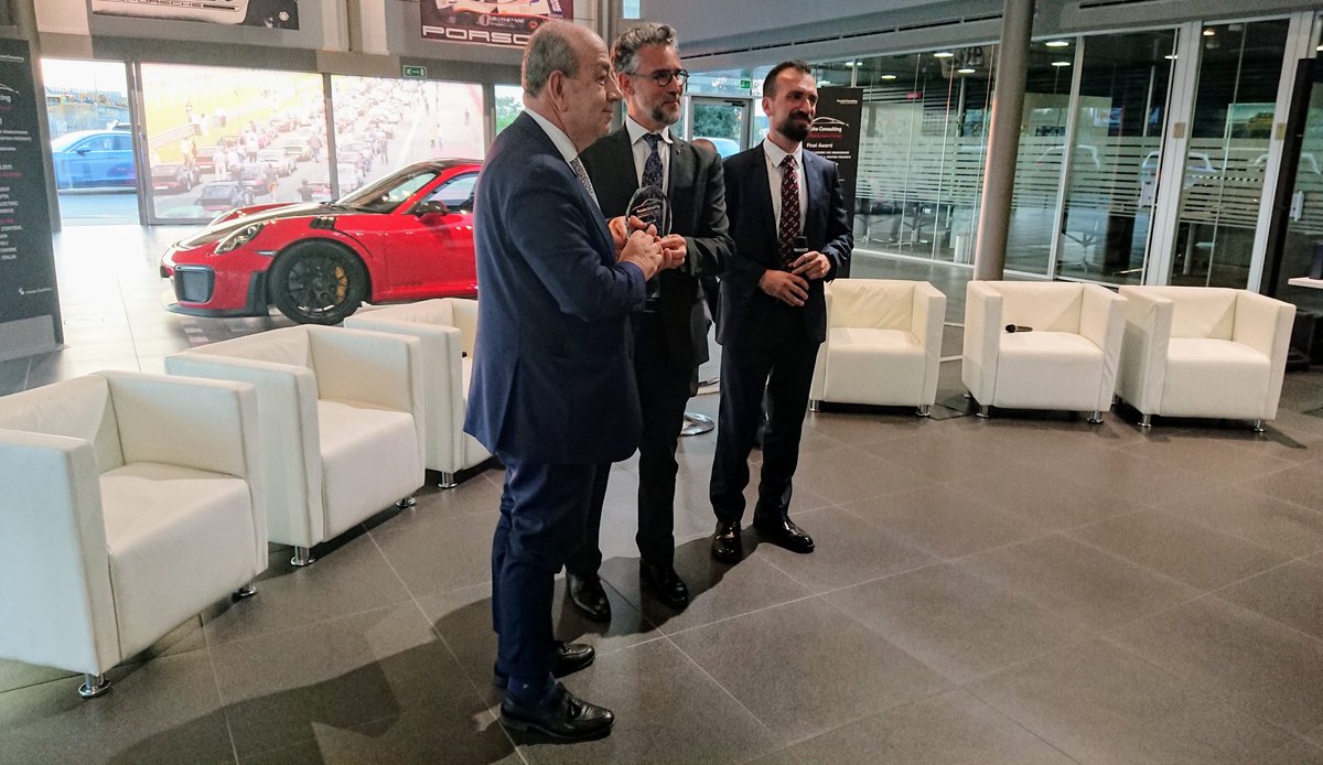 spsitalia's tweet image. Congratulazioni ai vincitori! @SEWEURODRIVE per il primo premio nella categoria Corporate e @Lenze_Gruppe per la categoria PMI! A ritirare il premio, rispettivamente, Giorgio Ferrandino e Sergio Vellante. Un sentito Grazie a tutti i partecipanti! #digitaltransformationcontest