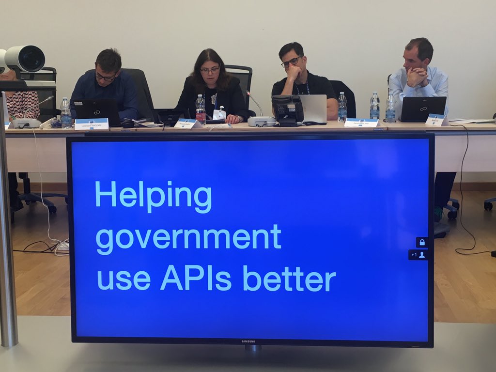 niemihugaerts's tweet image. Pretty packed two days working on #APIs4DGov with top notch experts from the US and across #EU. Lots of work still ahead but happy to be part of it. Slides randomly picked from various presenters. #APIs #smartcity #OpenData #standards #apifirst #platform