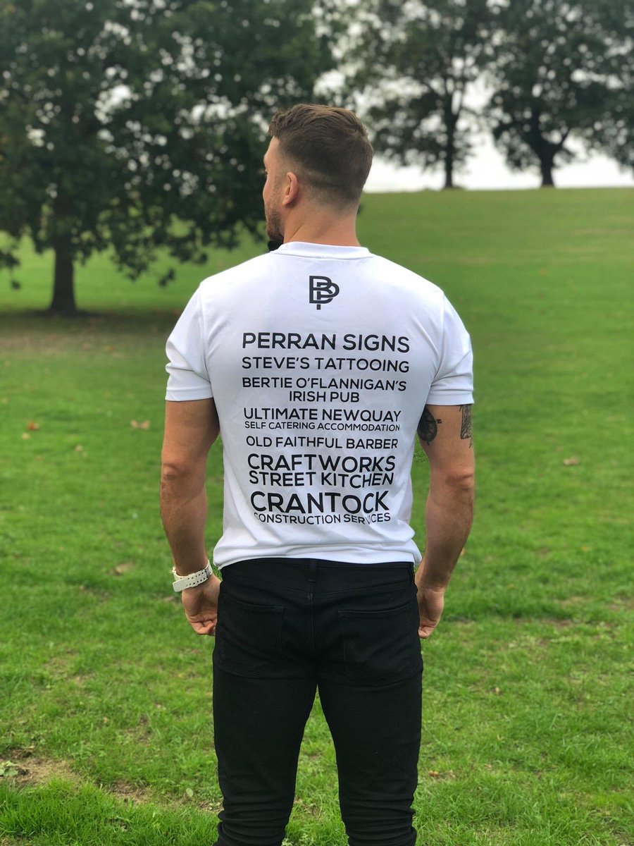 brad_pauls's tweet photo. To celebrate going 10-0, I’m giving away some official #NewquayBomb fight t-shirts. Simply follow me and retweet this to enter the competition! Winner announced 21/10. 🥊 Cheers for all the support! #Boxing #Giveaway #Competition https://t.co/zpaWfdASzd