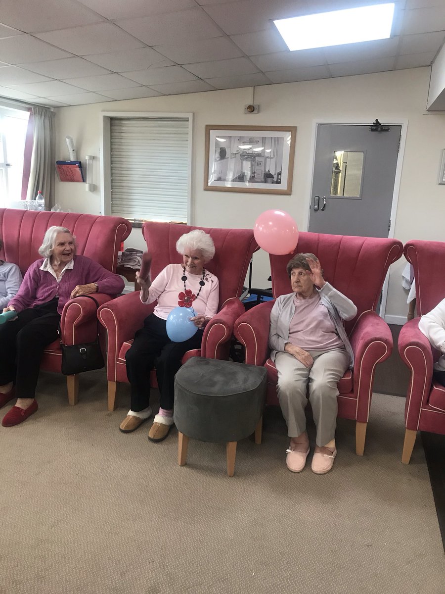ManorCourtAH's tweet image. Playing the balloon game with the residents 🎈#keeptheballoonup #activeactive @ManorCourtAT @Anchor_Trust @AnchorJobs