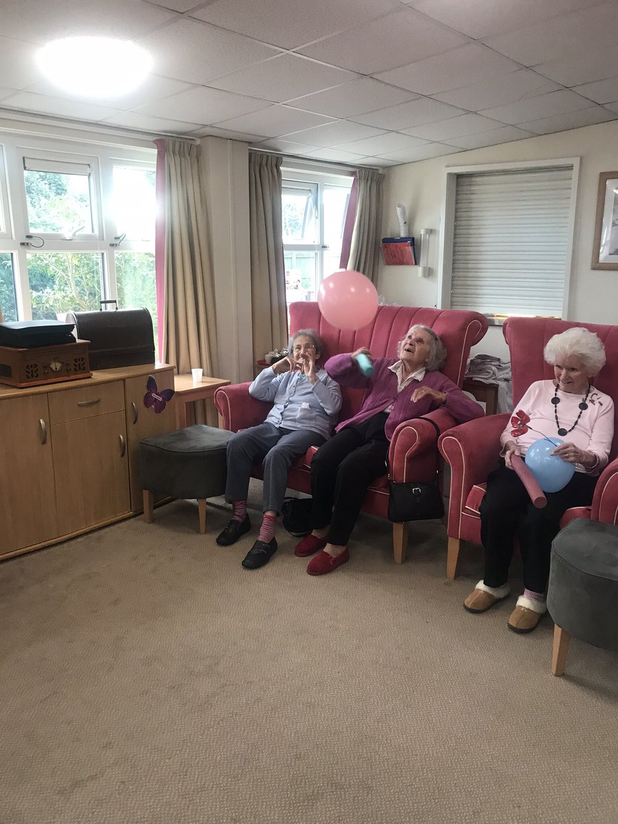 ManorCourtAH's tweet image. Playing the balloon game with the residents 🎈#keeptheballoonup #activeactive @ManorCourtAT @Anchor_Trust @AnchorJobs