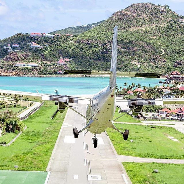 The island is ready to welcome you 🌴🌴🌴 Repost from @stbarthtourisme Arriving by plane is a simply worth the experience 🤩 ift.tt/2CQsfgp