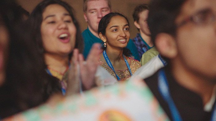 FlixChatter's tweet photo. #TCFF2018 Documentary Spotlight: INVENTING TOMORROW + interview w/ filmmaker Laura Nix https://t.co/7vIkK32LdZ So inspiring to see young people who believe in a shared vision of environmental stewardship & collective action. #Documentary #womeninfilm #directedbywomen #TCFF18 https://t.co/Uq7XAQLX3W