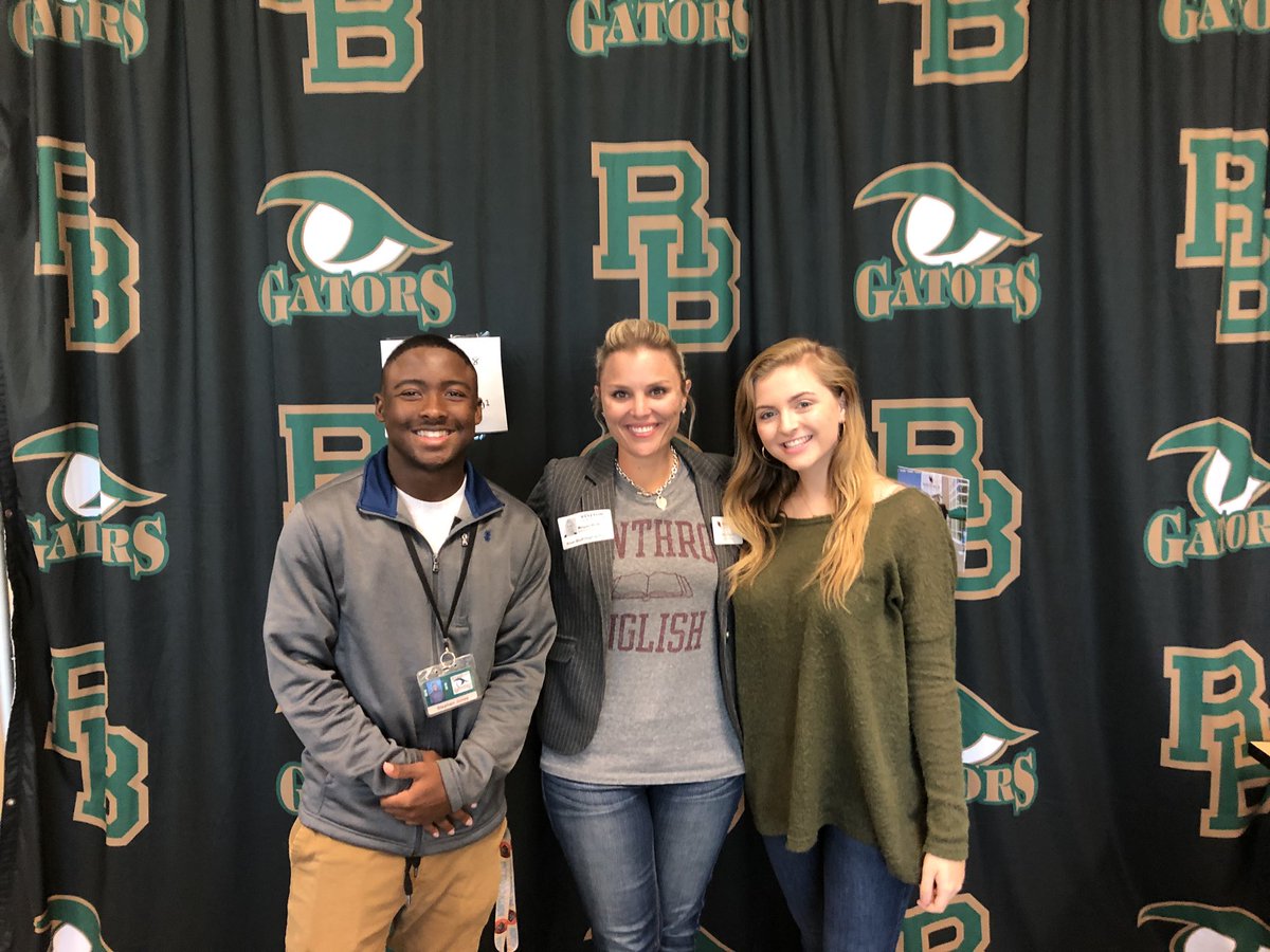 MeganRolf's tweet photo. @RBHSCounseling1 Winthrop U #camsc2018 https://t.co/ua8JHLgwWr