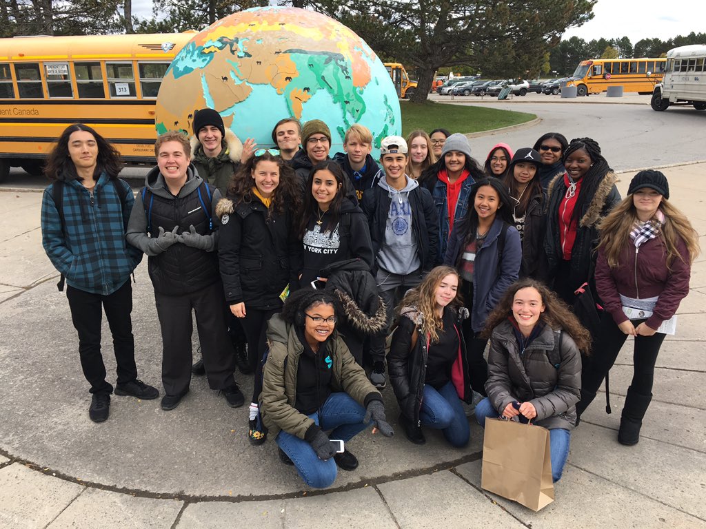 Muscatello0811's tweet image. @CardinalLegerSS heading home.  Had a great time at the zoo.  #lancerlearning