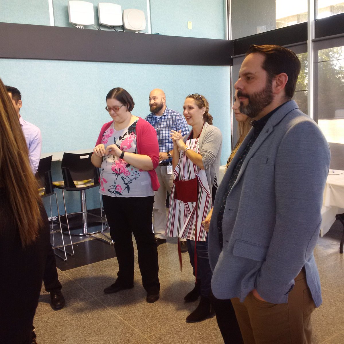 PPMSD_DPPSG's tweet photo. The coronation and the adoring crowd / Le couronnement et la foule en adoration.  
@KelseyHCSC @ShauniceHCSC @kateribeaurega1 @LizChristie85 @ZoeNagerl_HCSC @Ninadimoska @Lindsey_HCSC @l_vertefeuille https://t.co/10hh6od0kC