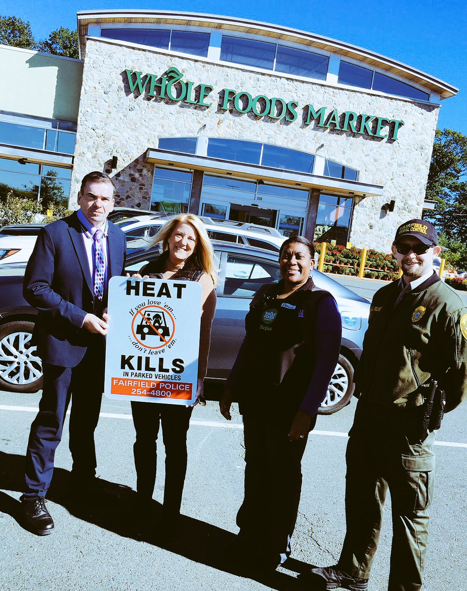 BrendaKupchick's tweet photo. Fitting way to spend the Chiefs final week finishing up our efforts over the summer by installing โHeat Killsโ signs. Kudos to Whole Foods, Trader Joeโs and Petco for your commitment to the safety of children๐ถ๐ผ and dogs๐ถ
#PublicSafety
#HeatKills
#Community
#BestChiefever https://t.co/YFkV0kkYm7