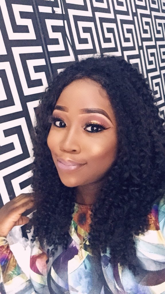 Preciouschee's tweet image. #InstagramThread!!! My iG is actually dead 
Ya’ll should follow me and follow back everybody that drops their handle under this thread 👇 mine’s @precious_chee what’s yours ?