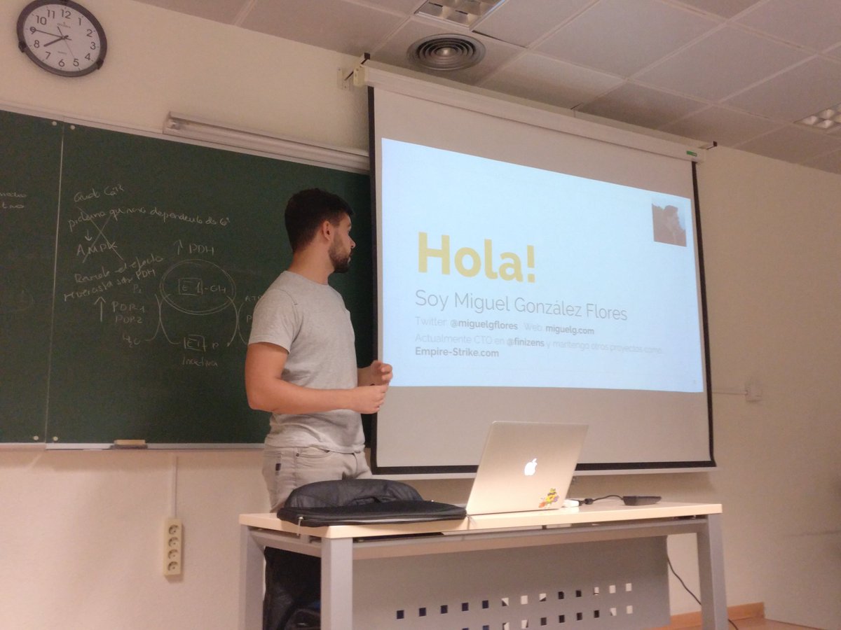 php_granada's tweet image. Empezamos la charla de Mutant Testing con la presentación del ponente @miguelgflores, estamos en el aula A10!