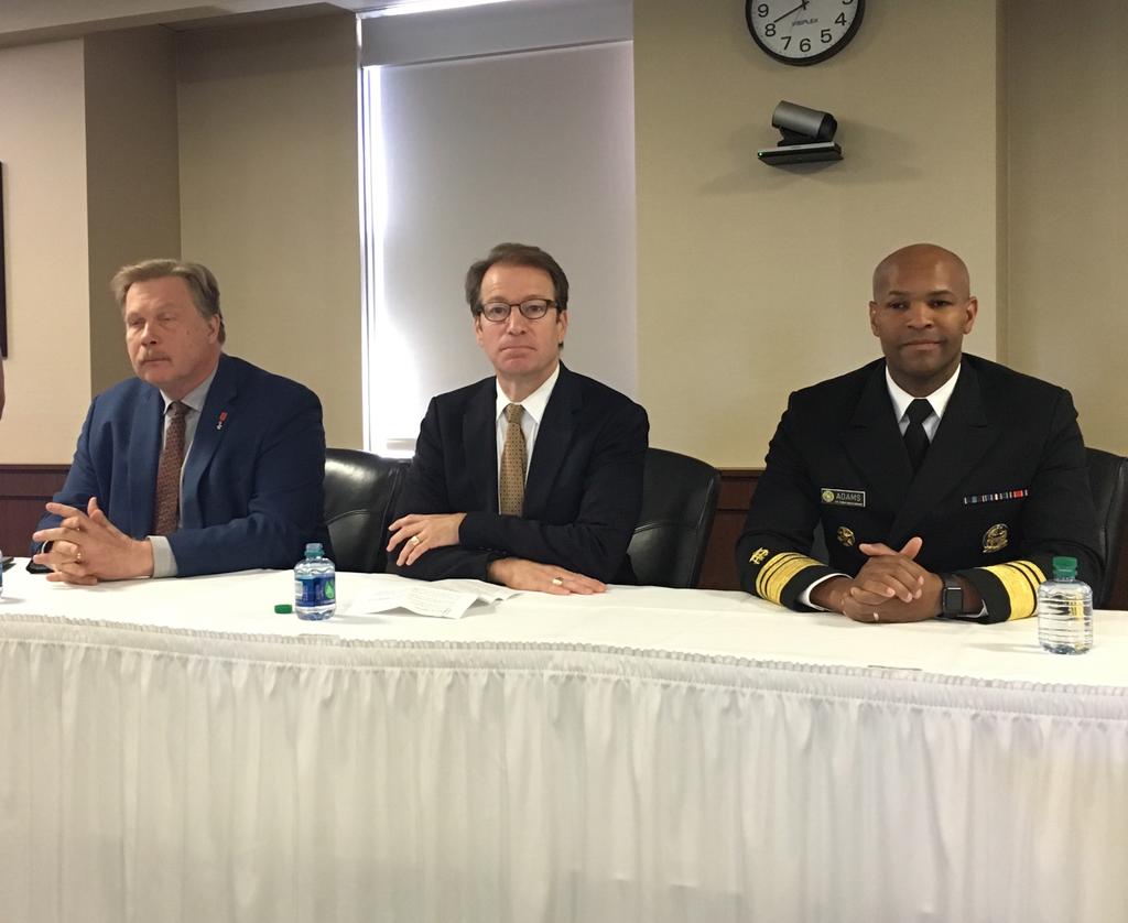 Thanks to @PeterRoskam and #ussurgeongeneral for opioid abuse discussion Hinsdale Hospital.