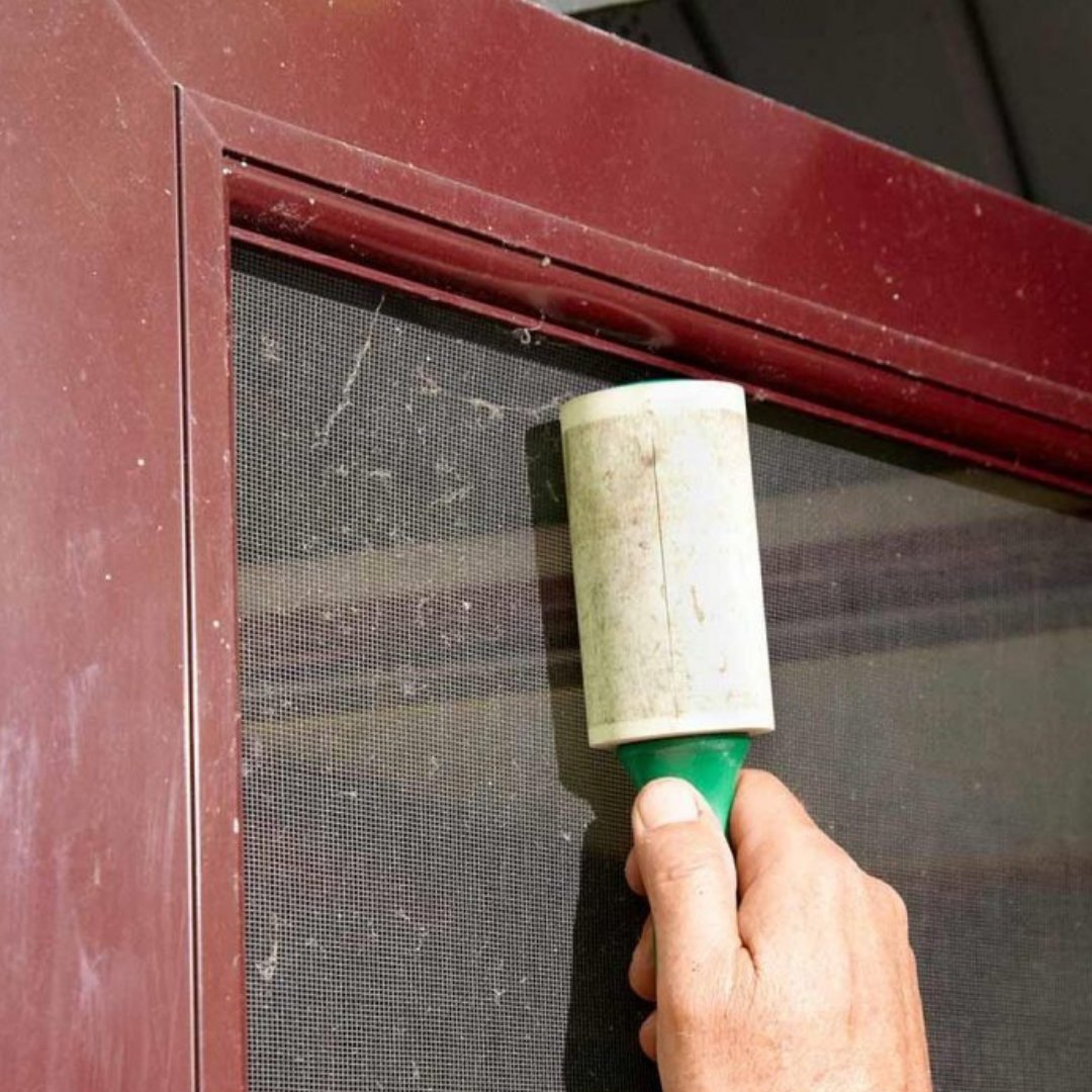 Comparemywindow's tweet image. Defuzz your window screens with a lint roller. We don’t have cottonwood trees here, but if you do, this is a handy tip. Our fuzz, unfortunately, comes from an abundance of spiders!

#WindowHack #CompareMyWindows

📷Handyman
