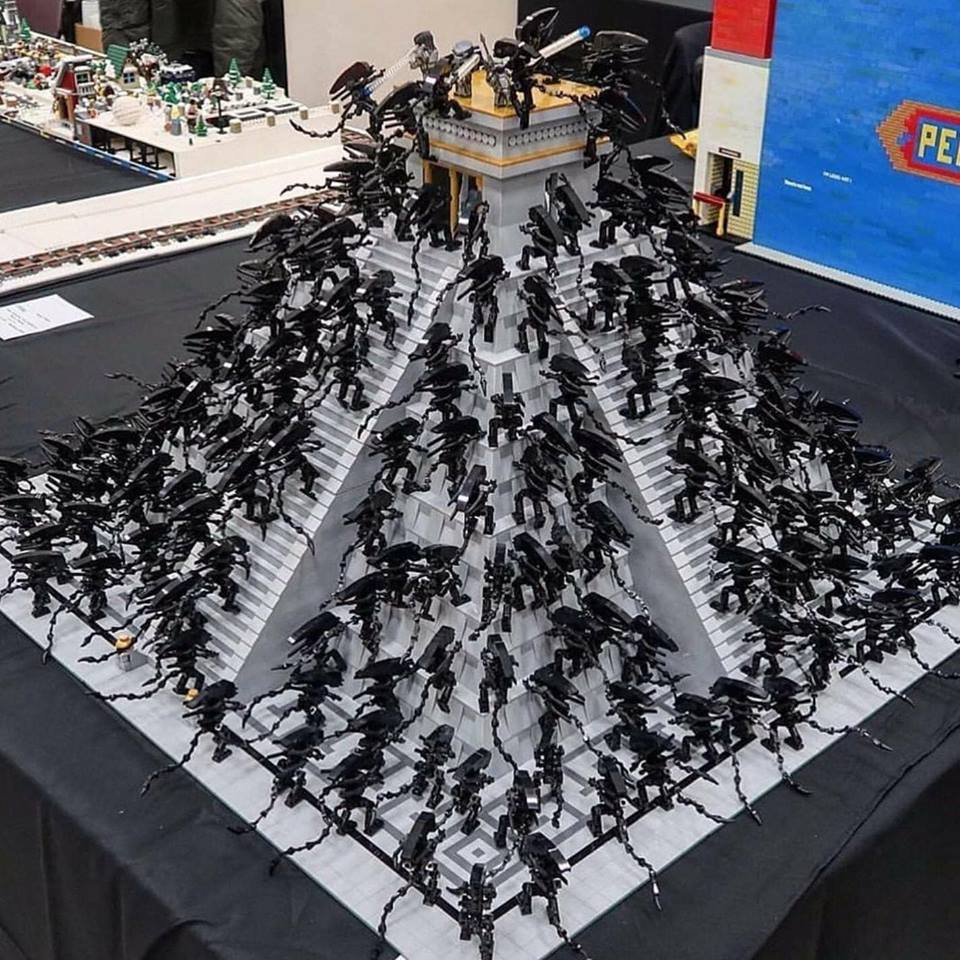 lego alien predator
