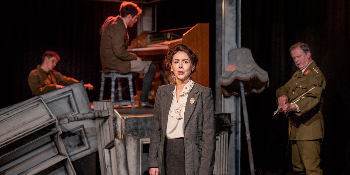 With one more (local) performance remaining, next week <a href="/edgehill/">Edge Hill University</a>, we take a look at #Scouse scribe <a href="/lizzienunnery/">Lizzie Nunnery</a>’s latest play with songs, #ToHaveToShootIrishmen

Review by <a href="/valcolvin802/">Val</a> ➡️ 

“... a peace which can often end in violence and tragedy.”

✍️ liverpooletc.com/a-terrible-bea…