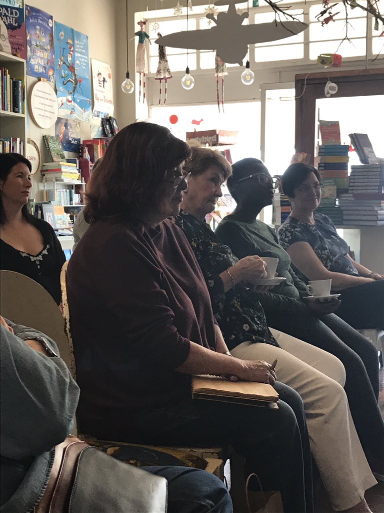 LoveBooksJozi tweet picture