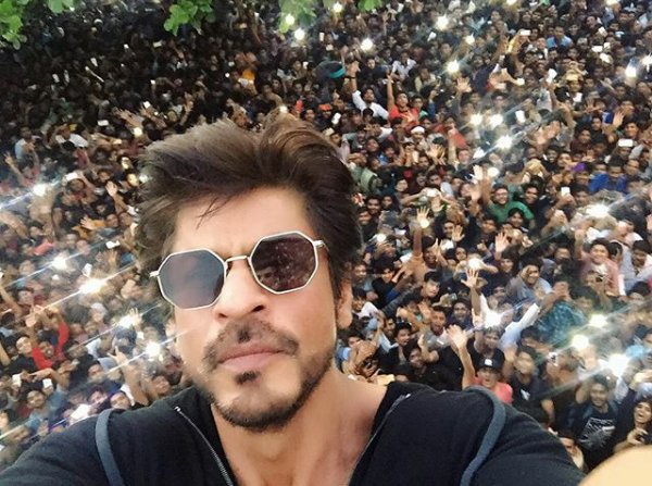  Sab k diloon ki jaan
Shah Rukh Khan
Happy birthday 