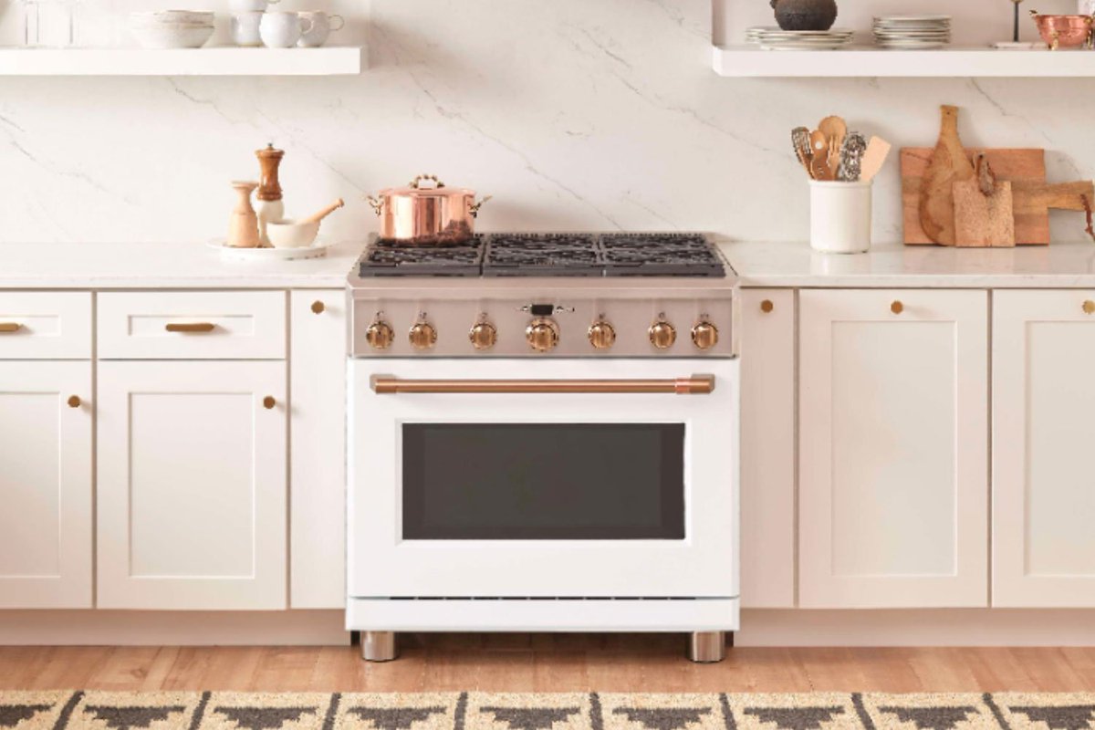 angelarbethea's tweet image. It’s Time Appliances Have a Personality ❝ YOURS ❞ with the Café Matte Collection by GE! » angelaricardo.com/ge-cafe-matte-…

Ready to express yourself &amp;amp; your style with customizable hardware? GO check it out at your local @BestBuy store » bby.me/97h7s

#distinctbydesign #ad