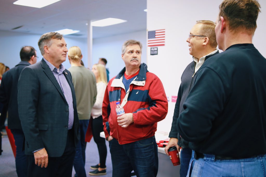 JohnHoweMN's tweet photo. Fantastic start to the GOTV Bus Tour with @KarinHousley & @mngopchairwoman in Duluth at stop 1 of 18!
Thank you to everyone who came out tonight!
#HoweForSOS #HoweWeDoIt
#BeAVoter #Midterms #Election2018 https://t.co/tf3BieGITE