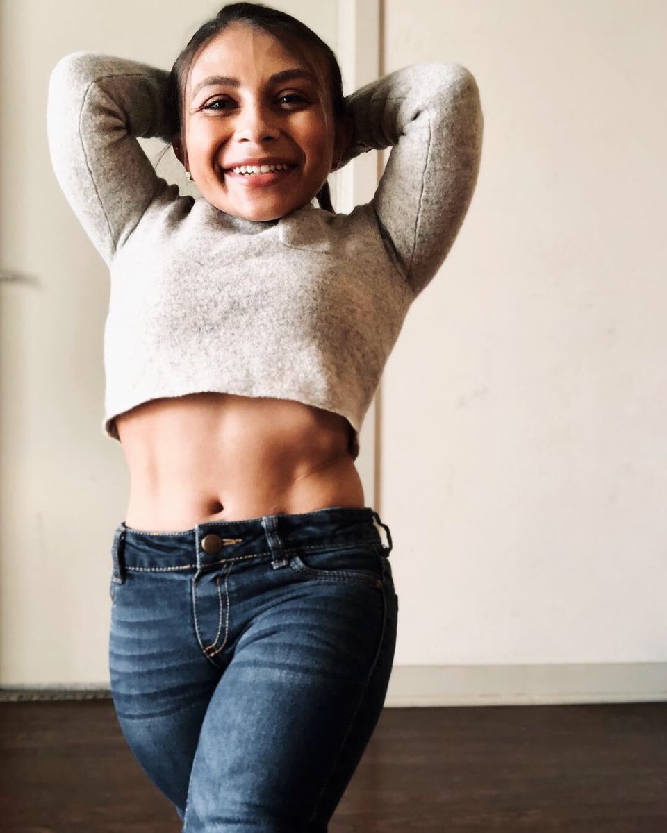 Gorgeous 3ft 4inch Model Is Destroying Fashion Stereotypes 46 OFF gorgeous-3ft-4inch-model-is-destroying-fashion-stereotypes-46-off