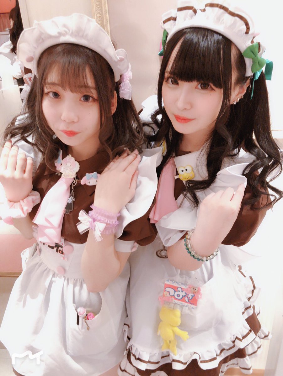 ほぉ〜むカフェ本店3階 今日からゆらね仮店・つみき見習い服です(*^ω