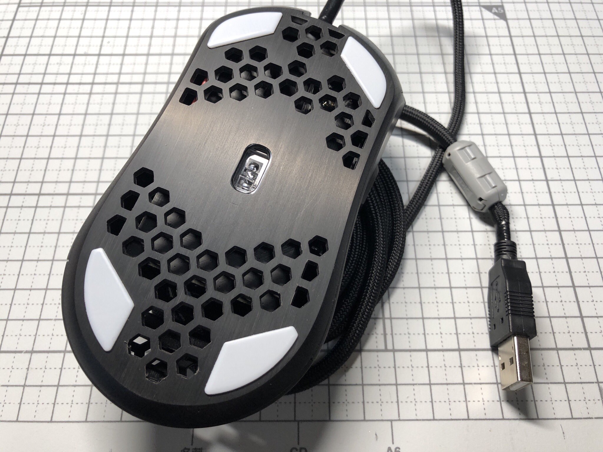 【極美品】Finalmouse Ultralight Pro パラコードに変更済