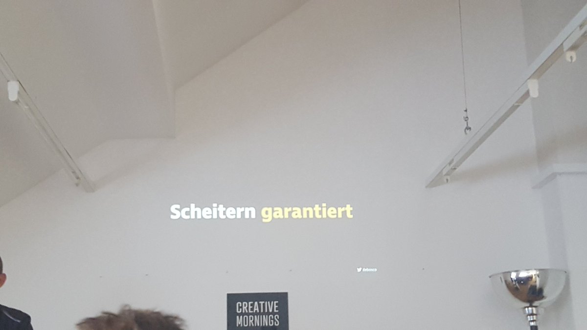 ContentJudith's tweet image. Der Startpunkt von Michael Holzer... was man aus dem Scheitern lernen kann... honesty am #viecm #creativemornings
