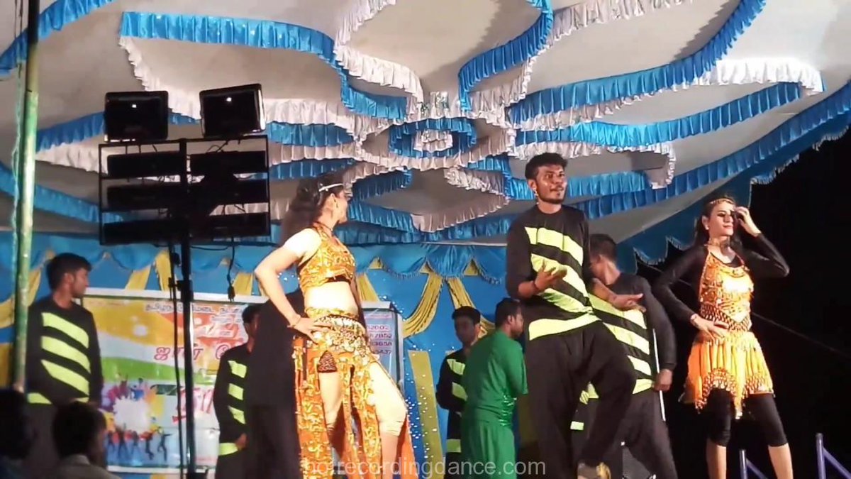 villagedance0's tweet photo. handbaga naa iruntha / Tamil record dance has been published on hot recording dance - https://t.co/CielVNpwEw - #AdalPadal #MidnightRecordDance #Natiyalaya #RecordDance #StageRecordDance #TamilRecordDance https://t.co/VqEETXDId6