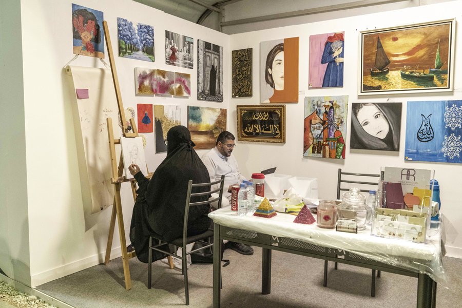 arabnews's tweet photo. #MiskArt festival's #Exhibit23 features work from 43 artists, including Ali Al-Tokhis and the late Hamad Al-Mawash https://t.co/1gOuA6gvBK @miskartinst https://t.co/1KsDLyQEpy